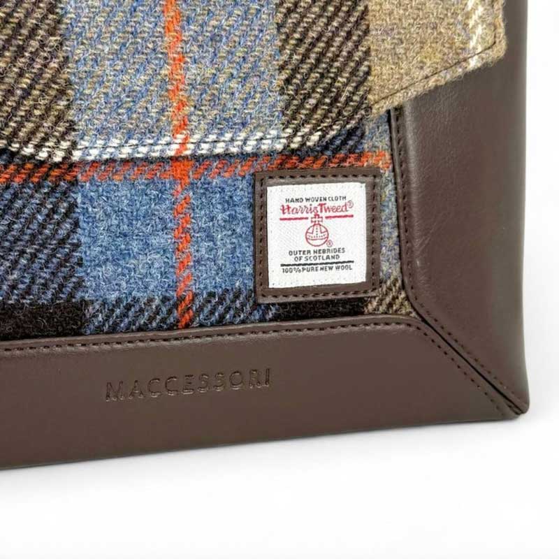 Harris Tweed Highland Messenger Bag in Blau/Braun kariert – Bild 4